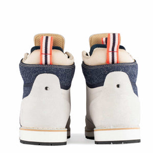 Winter Mucks Low Cut in White Suede/Navy